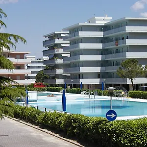 Valbella Con Piscina Appartamento